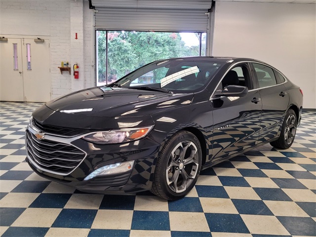 2023 Chevrolet Malibu 1LT photo 3