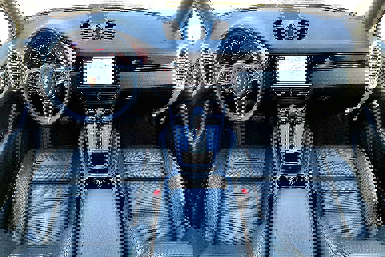 2022 Porsche Cayenne Platinum Edition photo 16