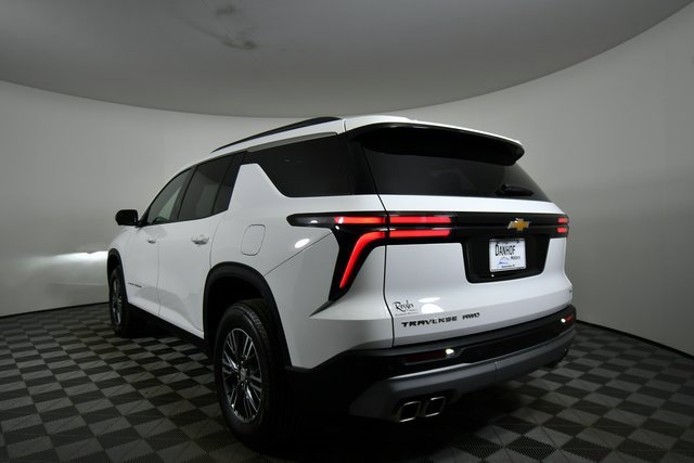2024 Chevrolet Traverse photo 12