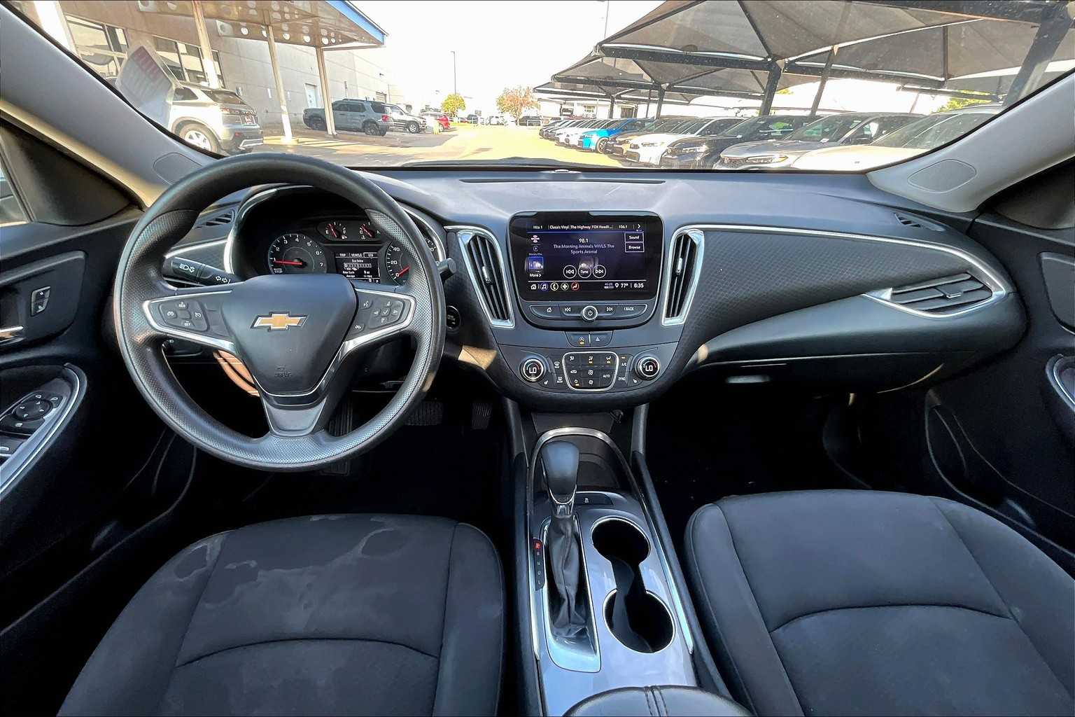 2021 Chevrolet Malibu 1LT photo 12
