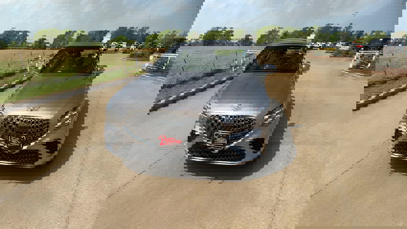 2024 Genesis G70 2.5T photo 3
