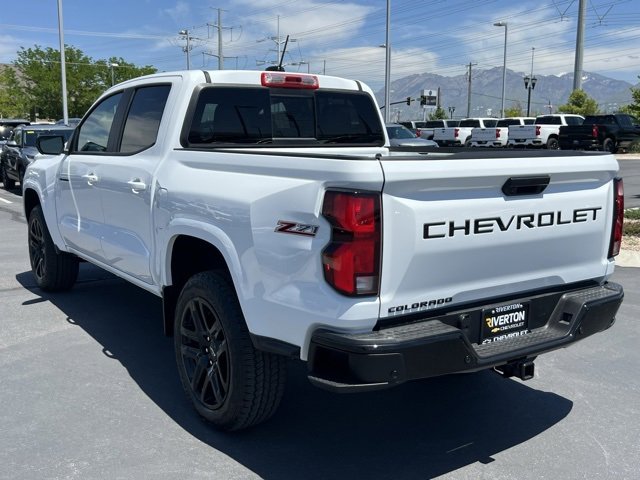 2025 Chevrolet Colorado Z71 photo 3