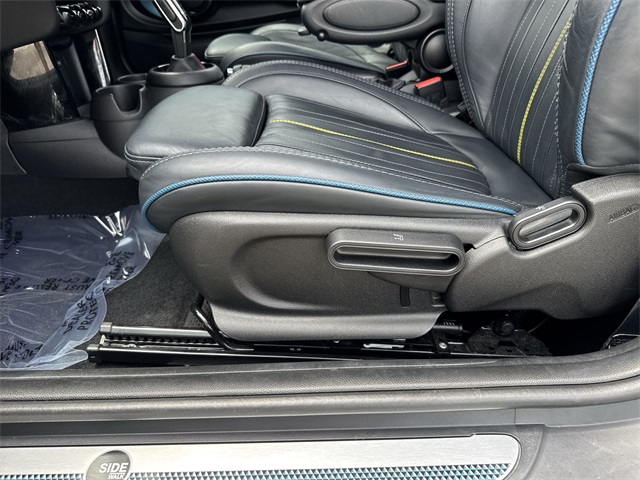 2021 Mini Cooper Convertible S photo 26