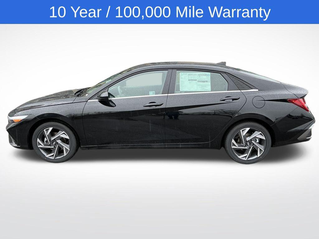 2025 Hyundai Elantra SEL Convenience photo 19