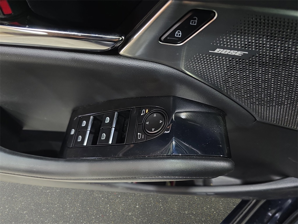 2020 Mazda Mazda3 Preferred Hatchback photo 25