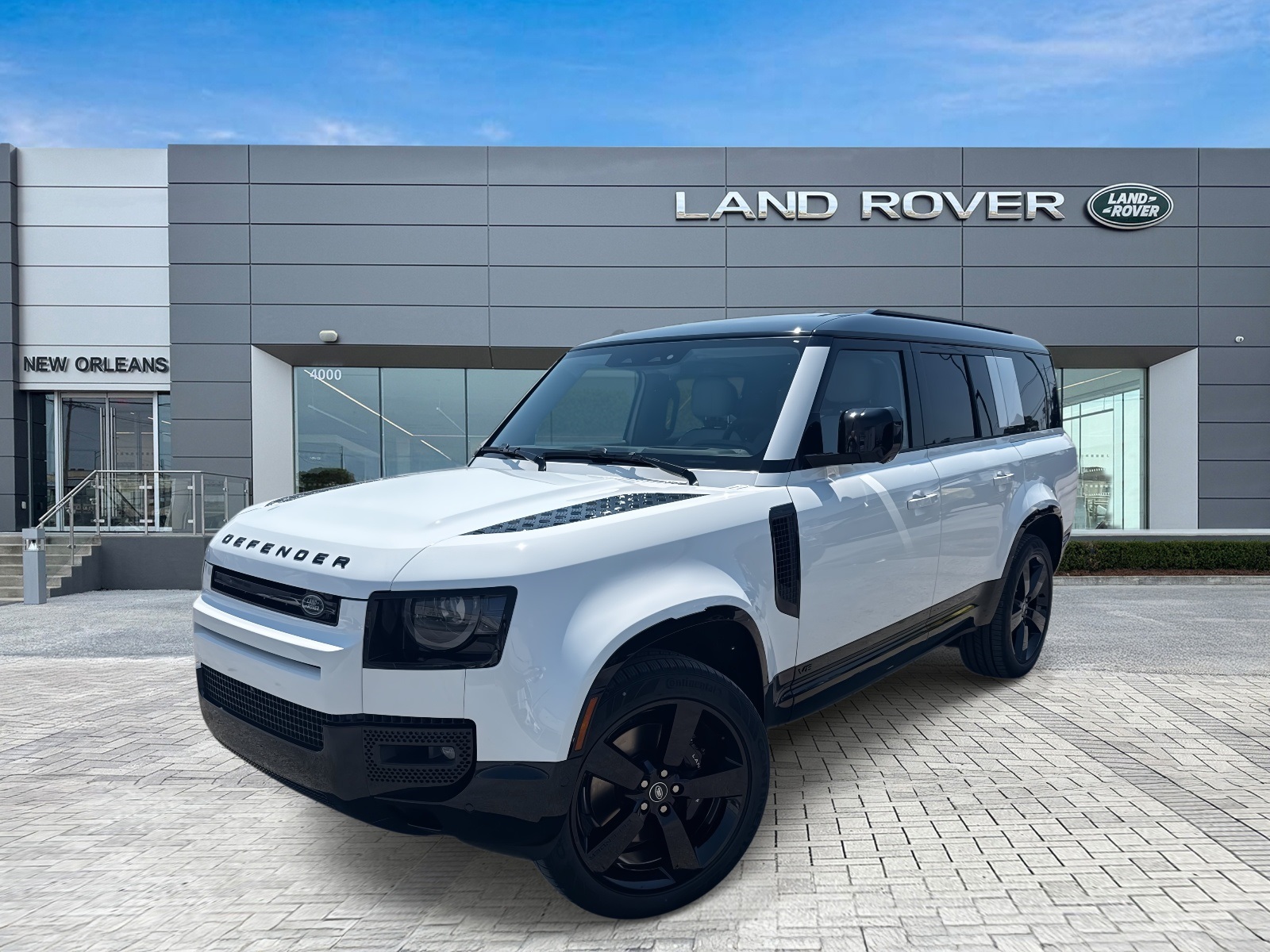 2025 Land Rover Defender V8's photo