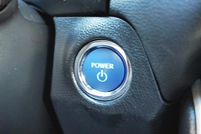 Used 2020  Toyota XSE image 28