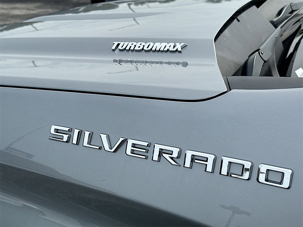 2025 Chevrolet Silverado 1500 Custom photo 17