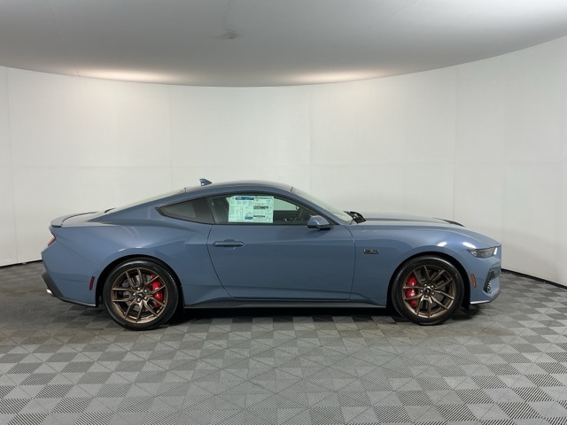 2025 Ford Mustang GT Premium photo 4