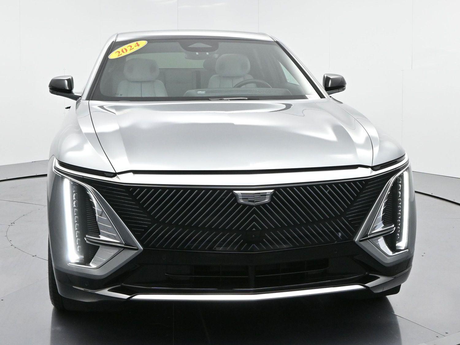 Used 2024 Cadillac LYRIQ Luxury 2 with VIN 1GYKPRRL0RZ126190 for sale in Hickory, NC