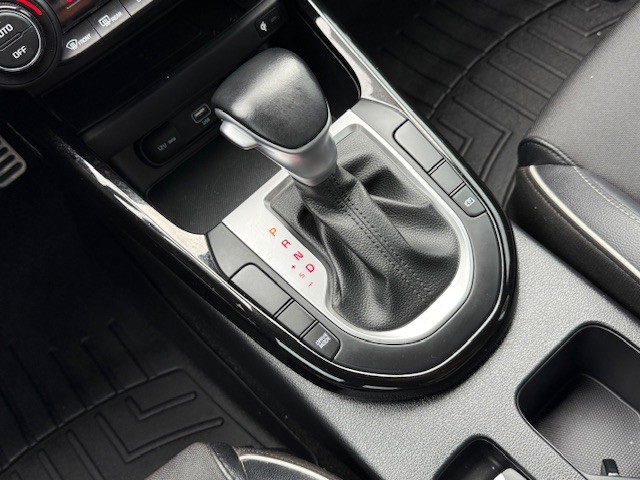 2023 Kia Forte GT-Line photo 24