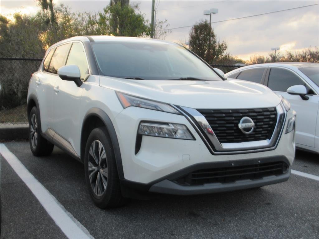 2021 Nissan Rogue SV's photo