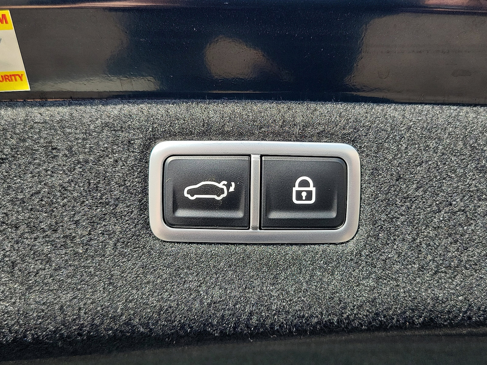 2023 Genesis G70 3.3T Sport Prestige Advanced photo 19
