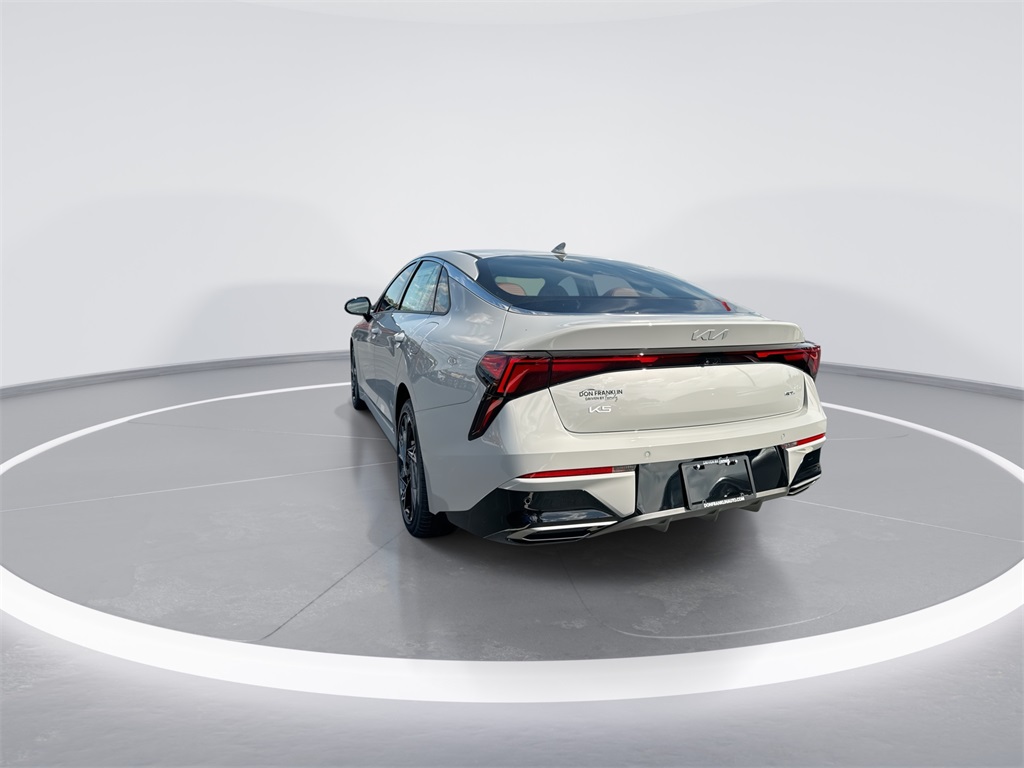 2026 Kia K5 GT-Line photo 6
