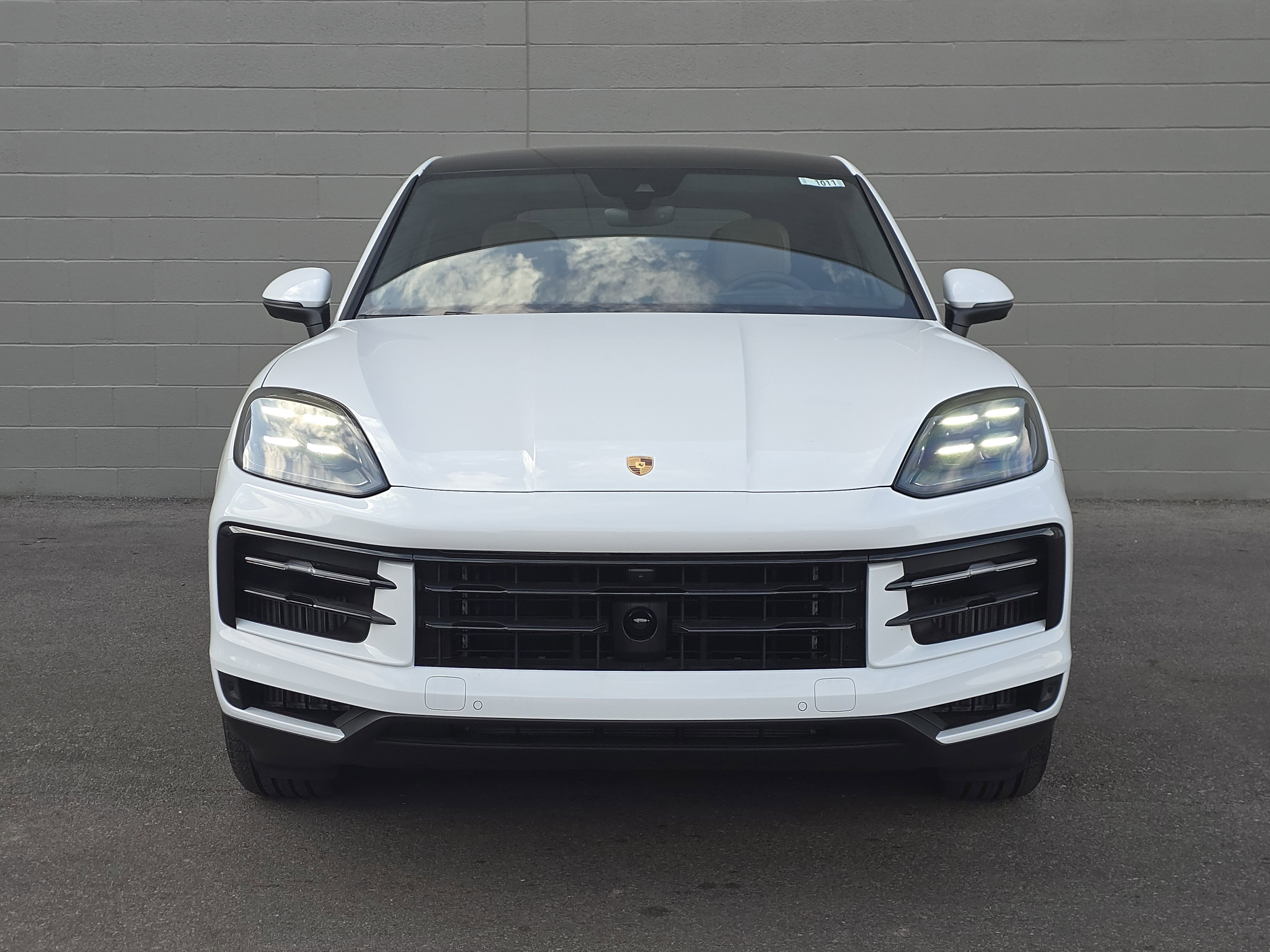 2026 Porsche Cayenne S Coupe photo 2