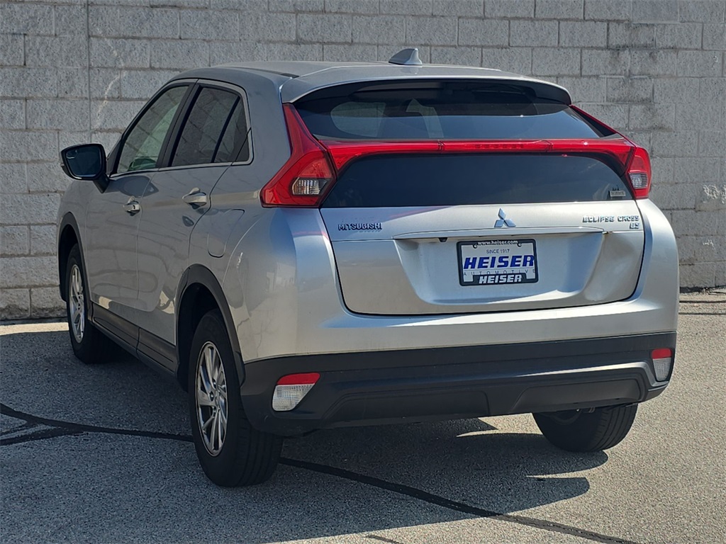 2018 Mitsubishi Eclipse Cross ES photo 11
