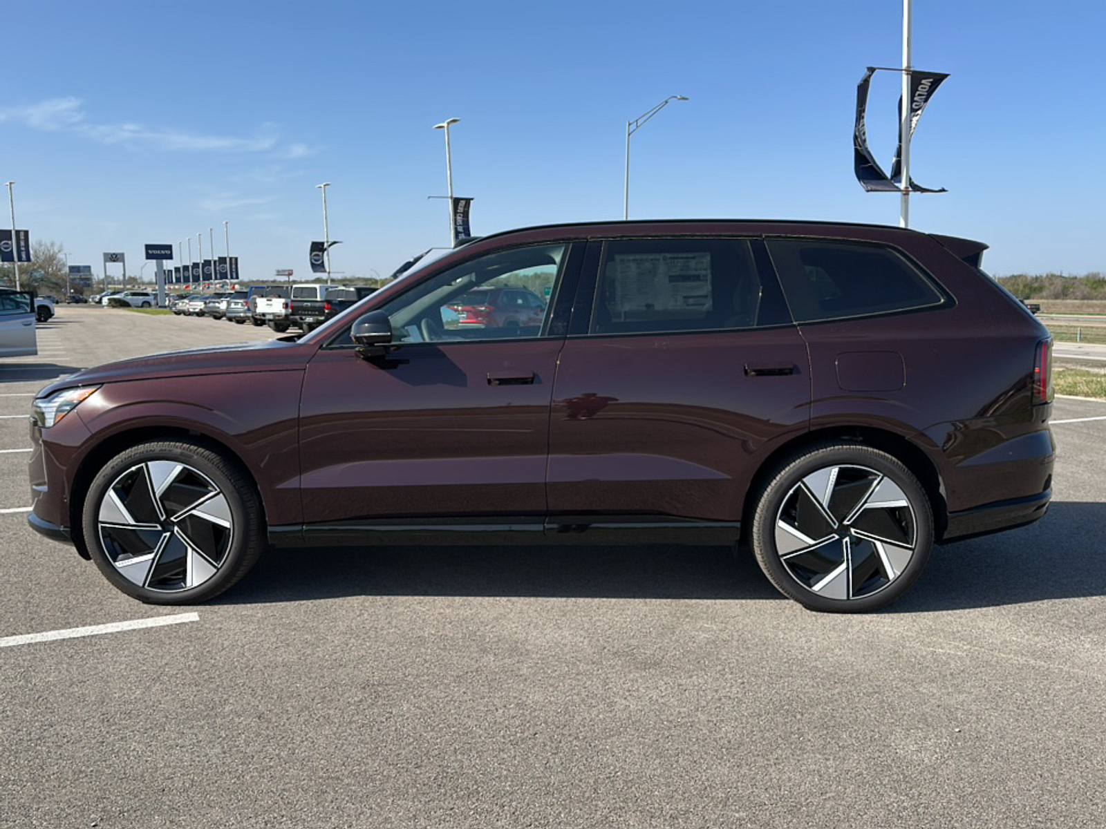 2025 Volvo EX90 Twin Motor Performance Ultra photo 3
