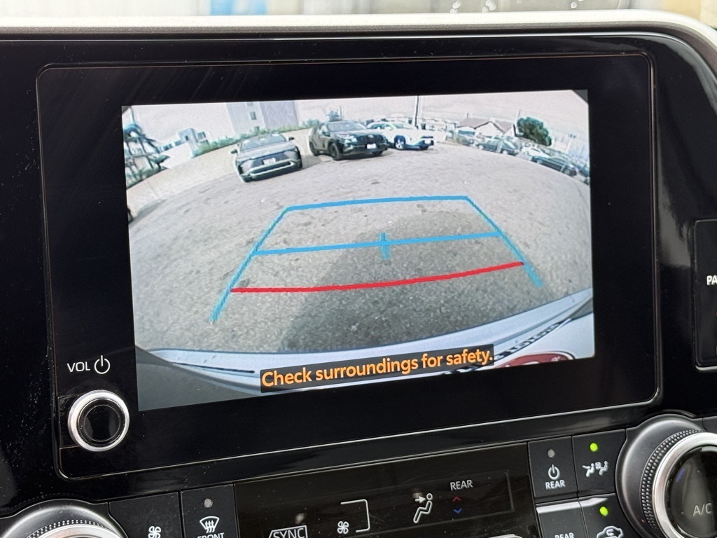 2023 Toyota Highlander XLE photo 28