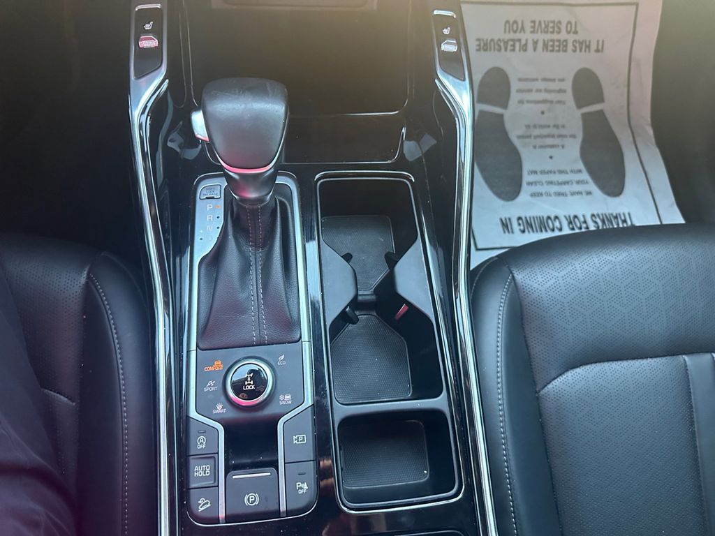 2022 Kia Sorento SX photo 17
