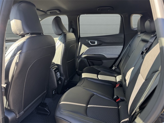 2025 Jeep Compass Latitude photo 7