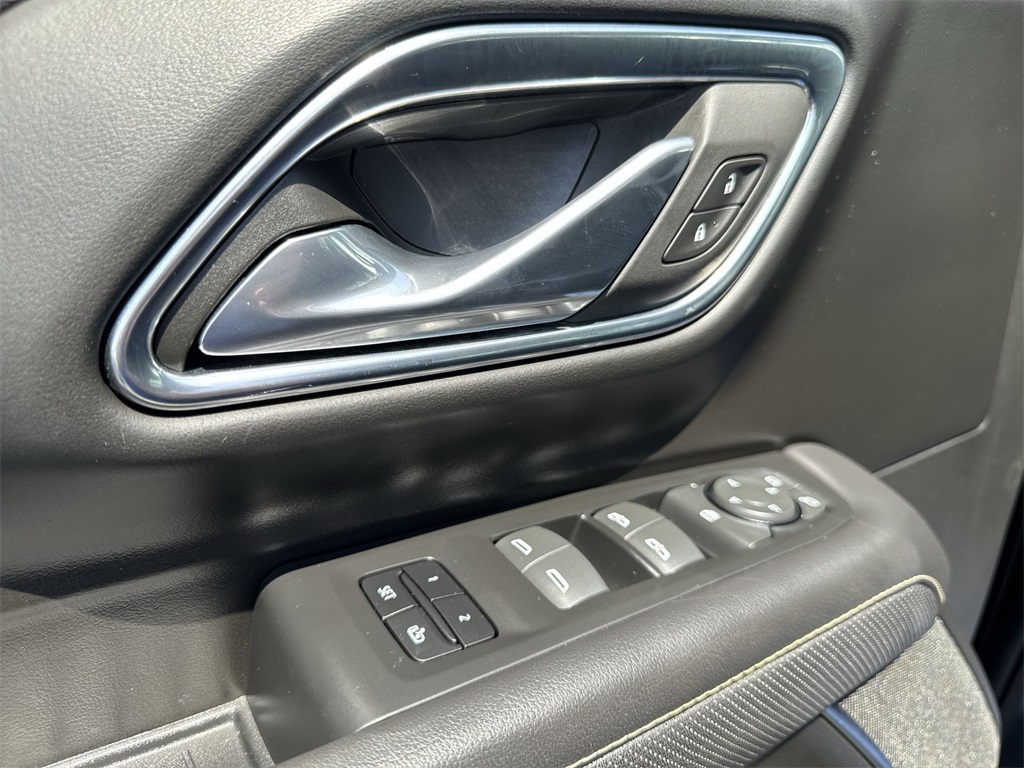 2023 Gmc Yukon SLT photo 15