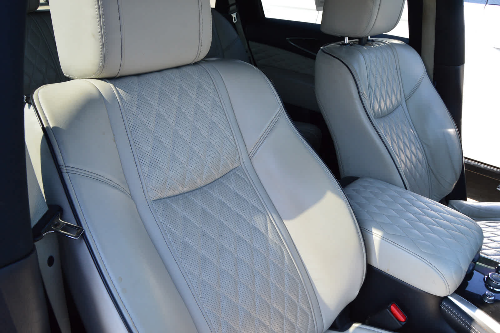 2019 Infiniti QX60 Luxe photo 11