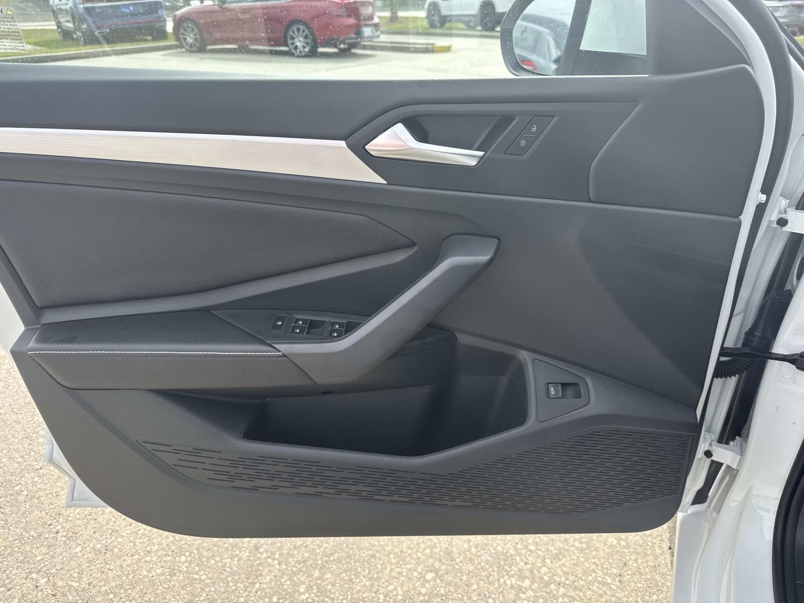 2026 Volkswagen Jetta 1.5T S photo 9