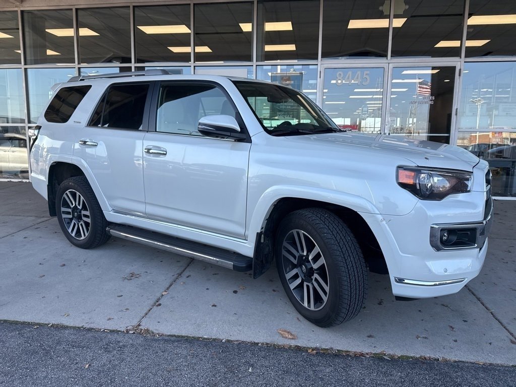 2022 Toyota 4Runner Limited photo 3
