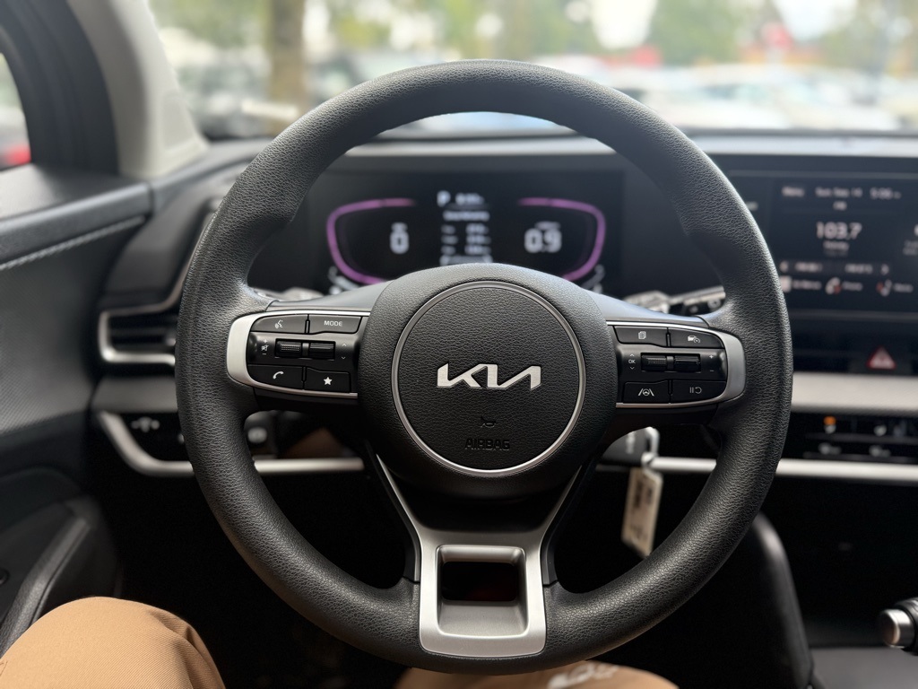 2024 Kia Sportage LX photo 13