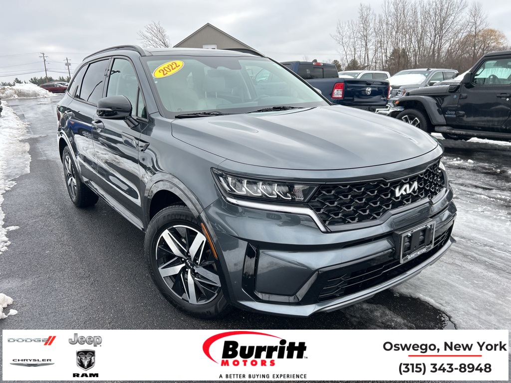 2022 Kia Sorento S's photo