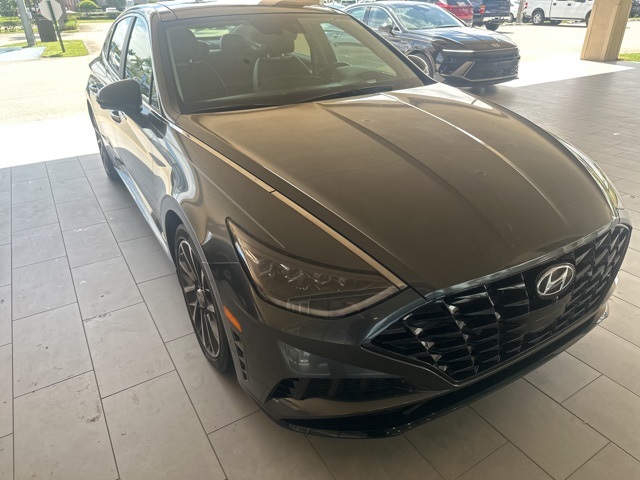 2022 Hyundai Sonata Limited photo 3