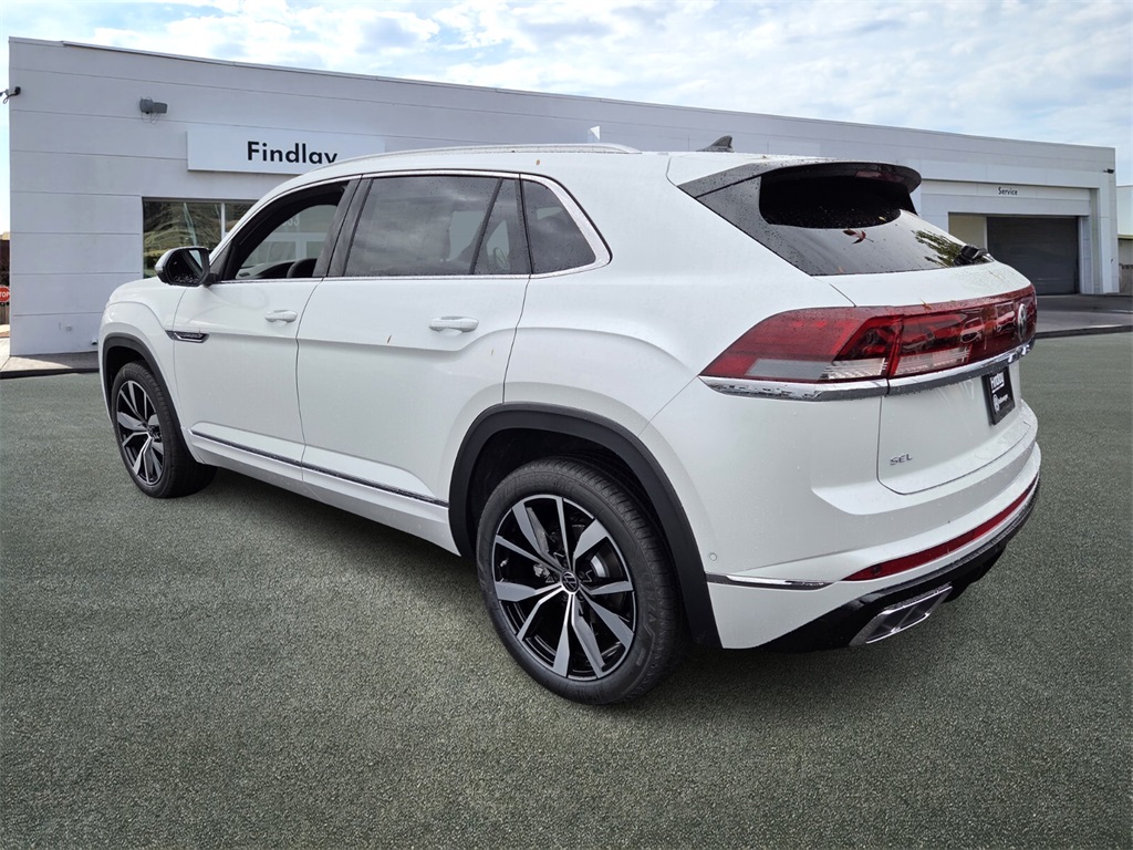 2026 Volkswagen Atlas Cross Sport SEL Premium R-Line photo 2