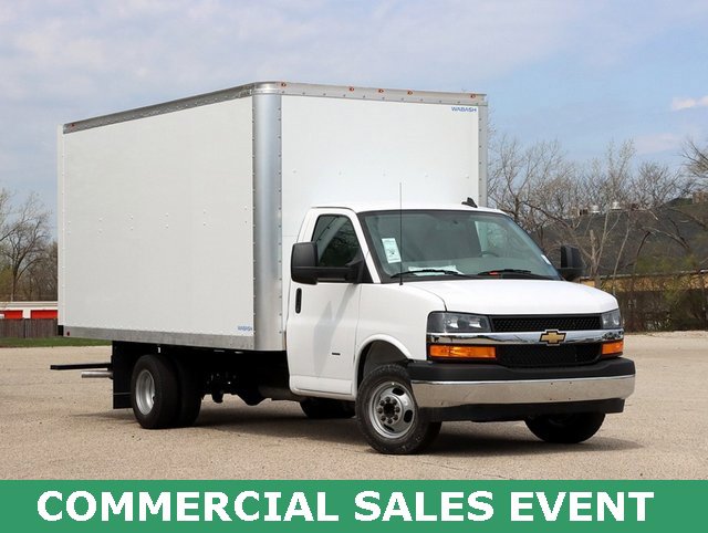 2025 Chevrolet Express Cutaway Base's photo