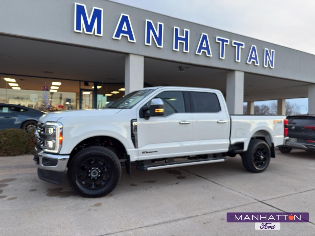 2026 Ford F-350 Super Duty Lariat's photo