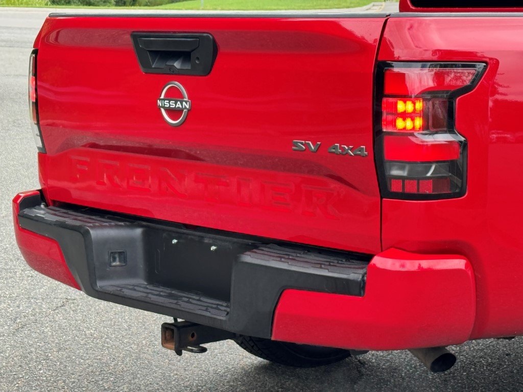 2022 Nissan Frontier SV photo 6