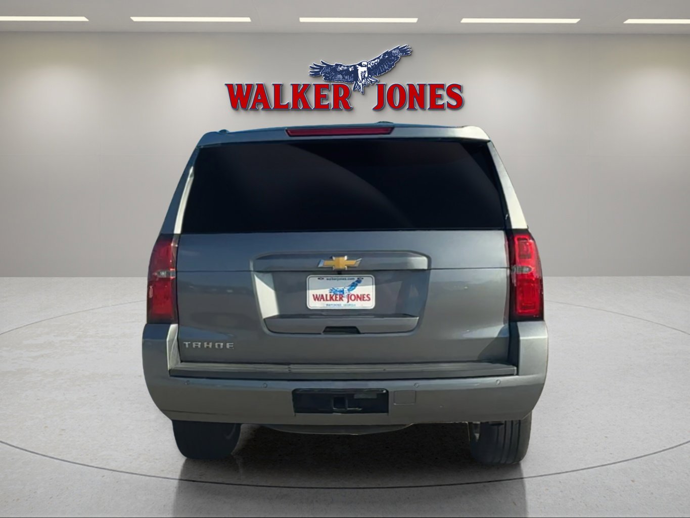 2020 Chevrolet Tahoe LT photo 3