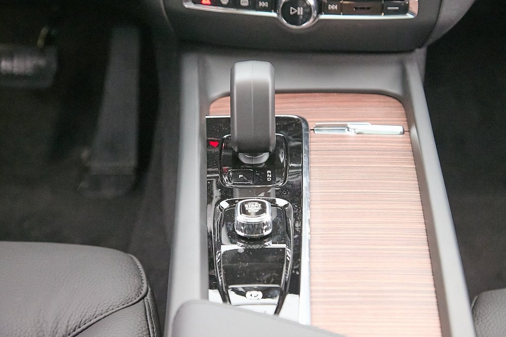 2026 VOLVO V60CC - Image 28