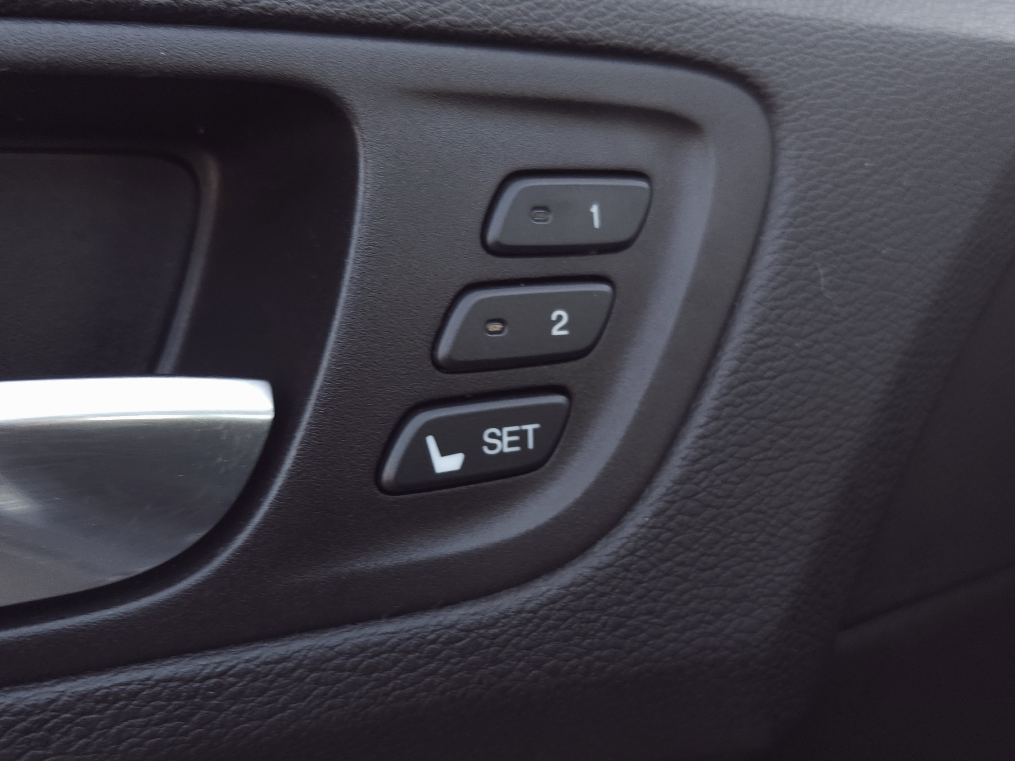 2017 Acura TLX 2.4L Base photo 2