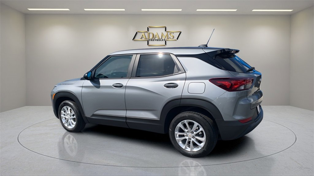 2026 Chevrolet Trailblazer LS photo 4