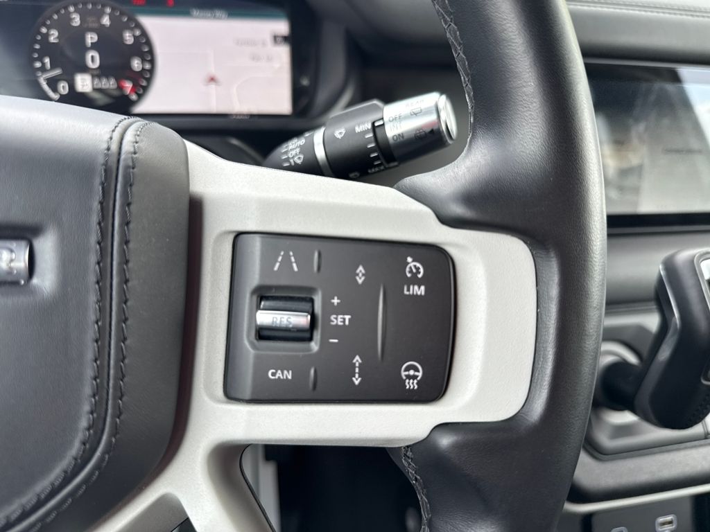 2022 Land Rover Defender 110 X-Dynamic HSE photo 19