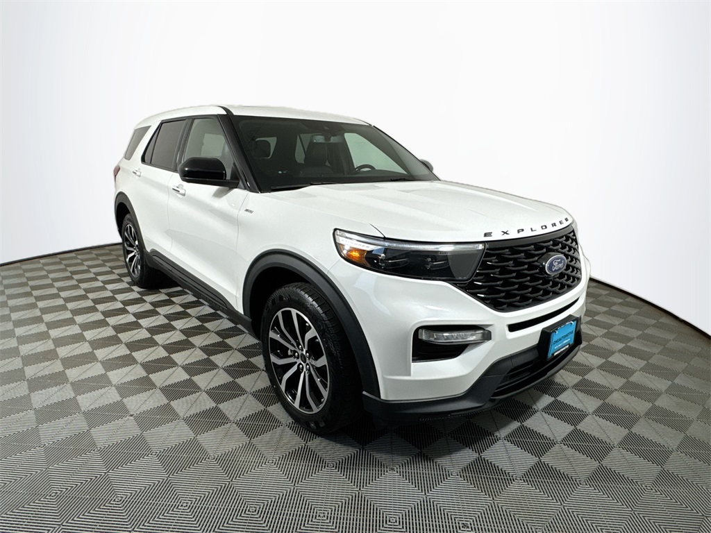 2022 Ford Explorer ST-Line photo 4