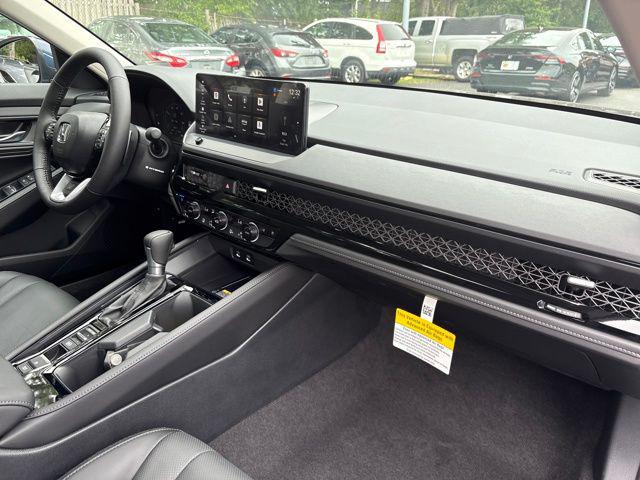 2025 Honda Accord Hybrid Touring photo 22