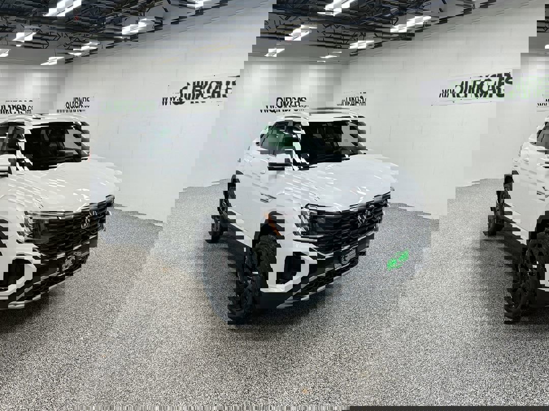 2026 Volkswagen Atlas Cross Sport SE w/Tech's photo