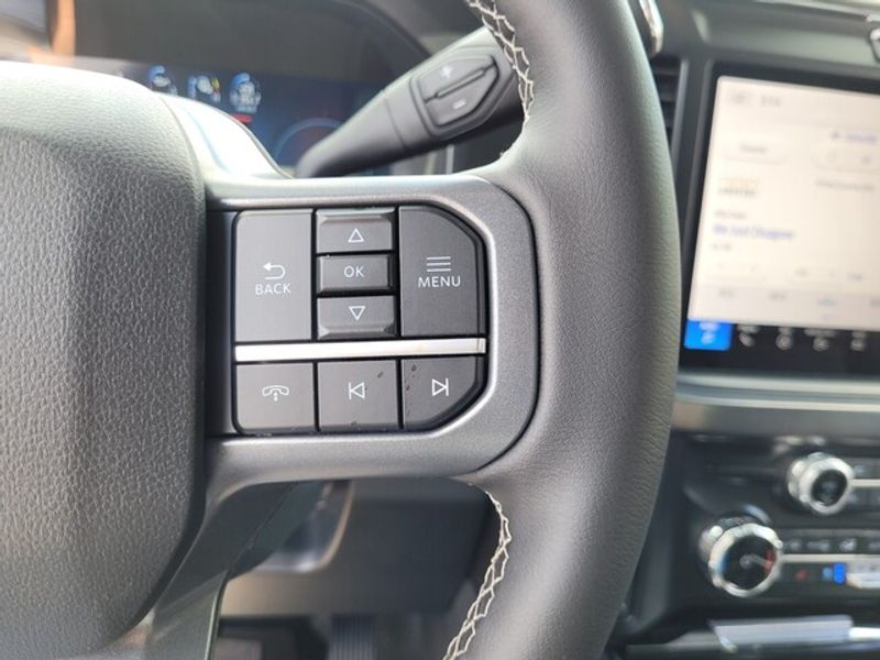 2025 Ford F-350 Lariat photo 22