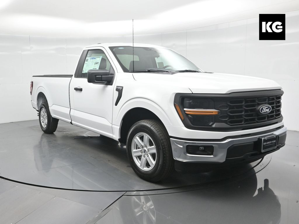 2025 Ford F-150 XL's photo
