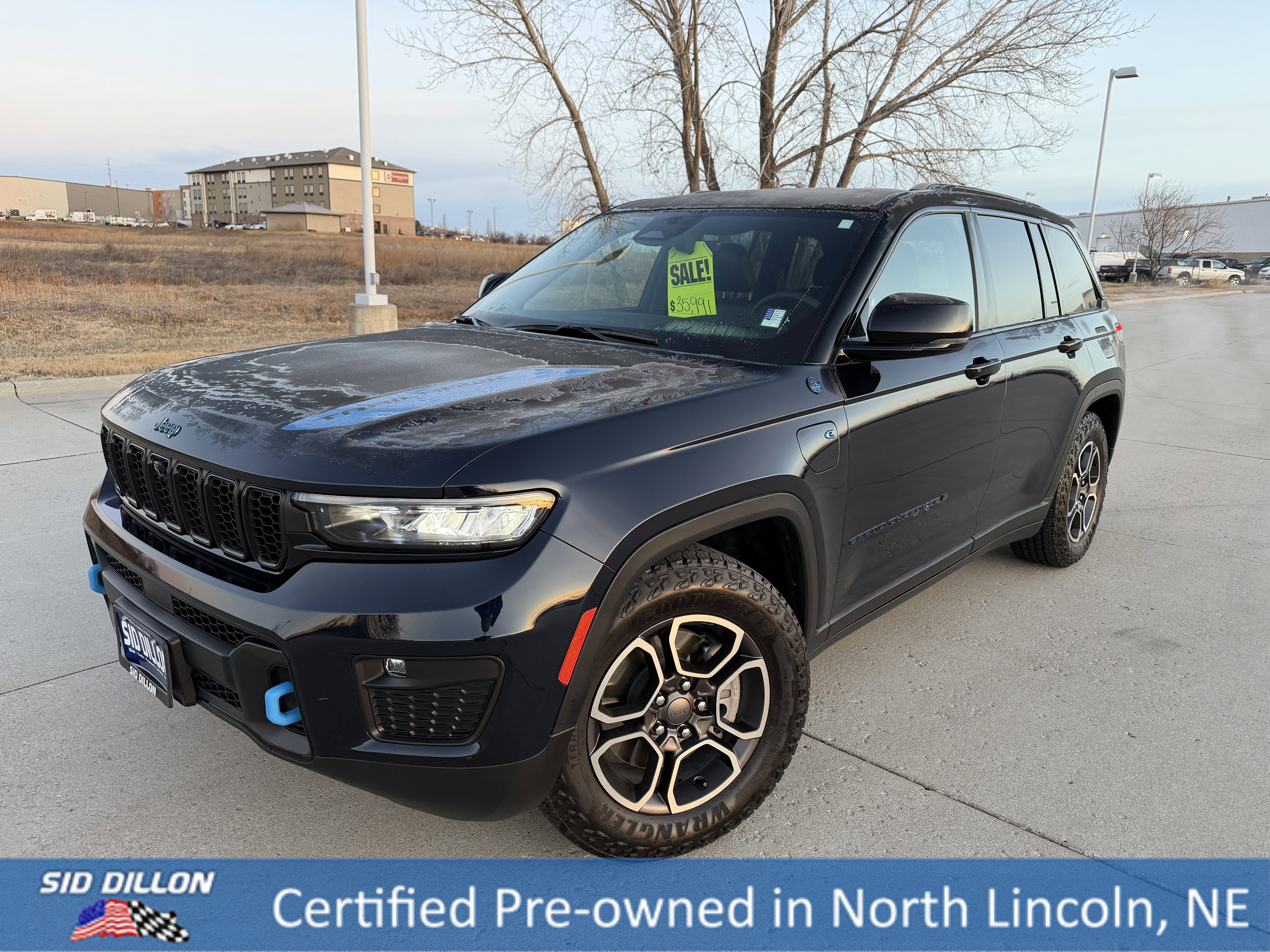 2023 Jeep Grand Cherokee Trailhawk 4xe's photo