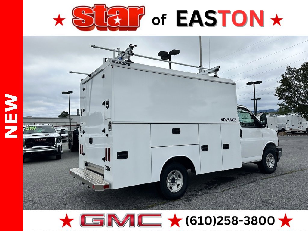 2025 Gmc Savana Cutaway 3500 photo 8