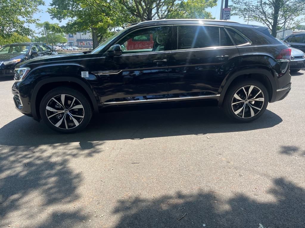 2025 Volkswagen Atlas Cross Sport SEL Premium R-Line photo 4