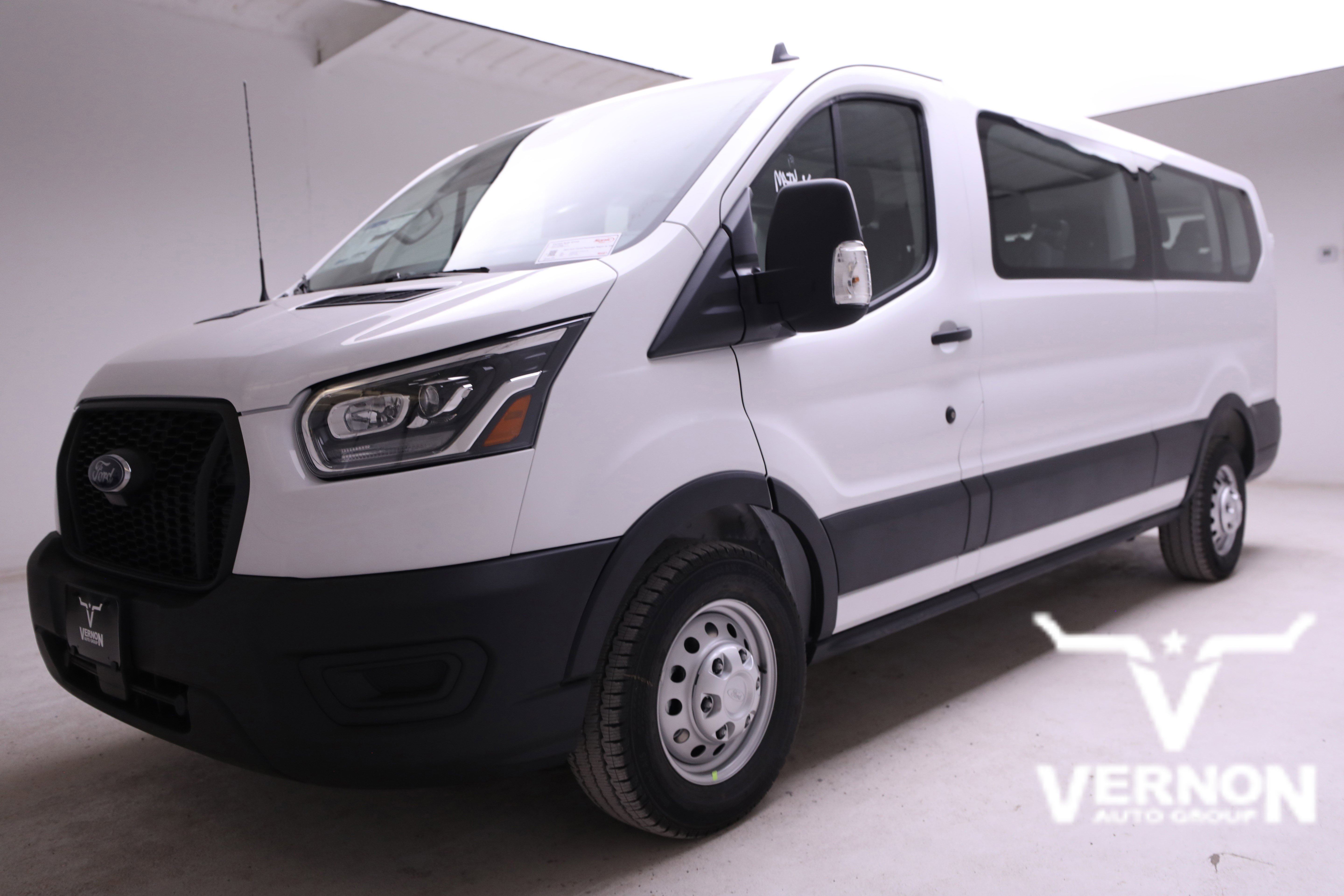 2025 Ford Transit Passenger Van XL's photo