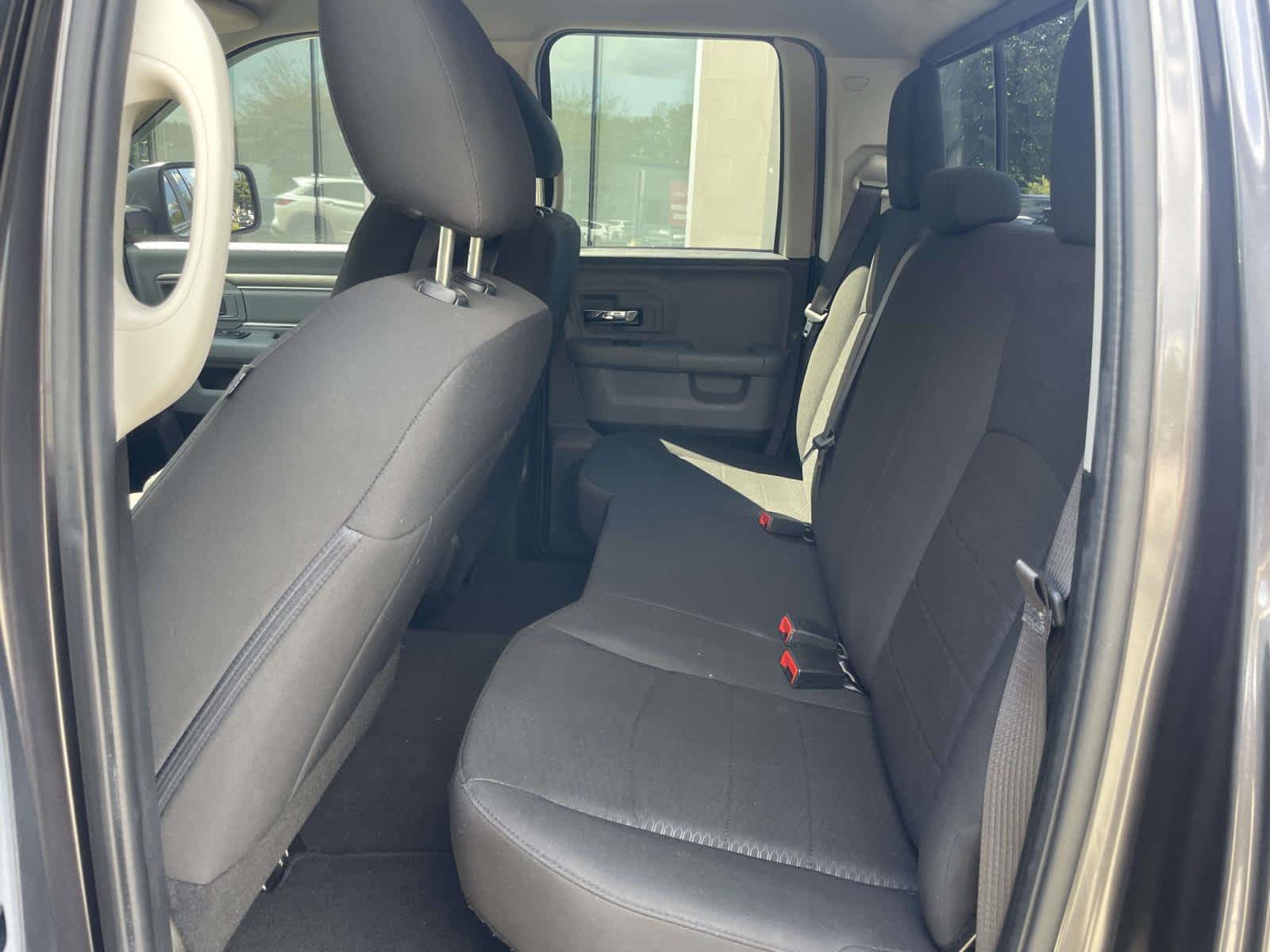 2020 Ram 1500 Classic Warlock photo 15
